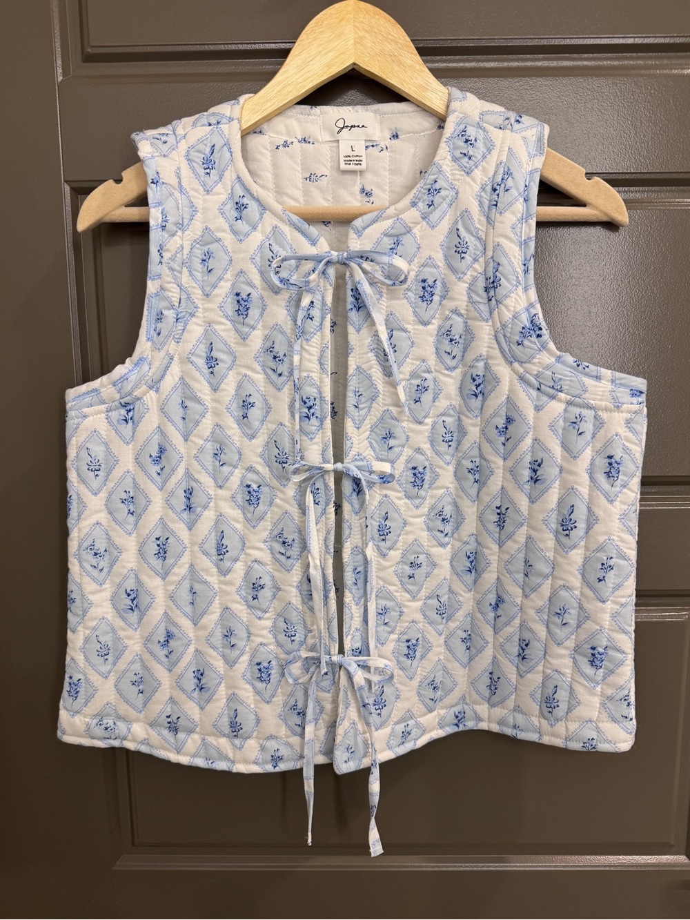 NWOT Japna Tops Cotton Quilted Front Tie Vest